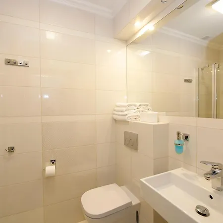Silva Apartmanhotel 3*